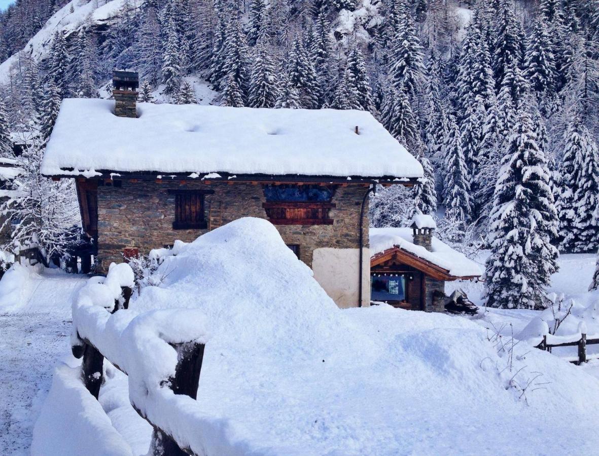 B&B Lo Djoua De Toueno Arvier Exterior foto